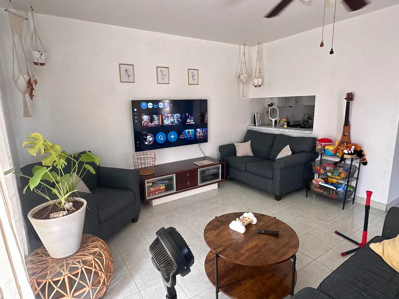 2 bed, 1200 sqft, $2,600 — Photo 2