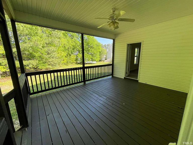 112 Worthington Ct — Photo 46