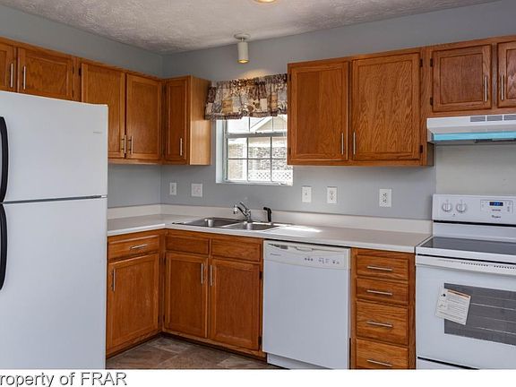 4th image of 226 Brandywood Ct