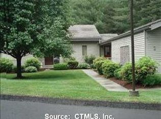 1 Ivy Cv, Avon, CT 06001