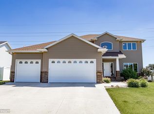 4380 58th St S, Fargo, ND 58104