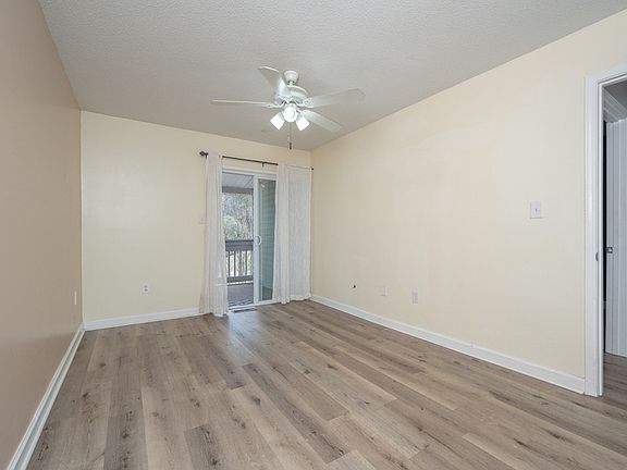 4th image of 109 Royal Ct
