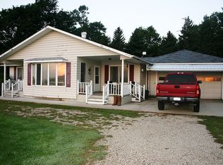 2605 Pierce Ave, Sanborn, IA 51248