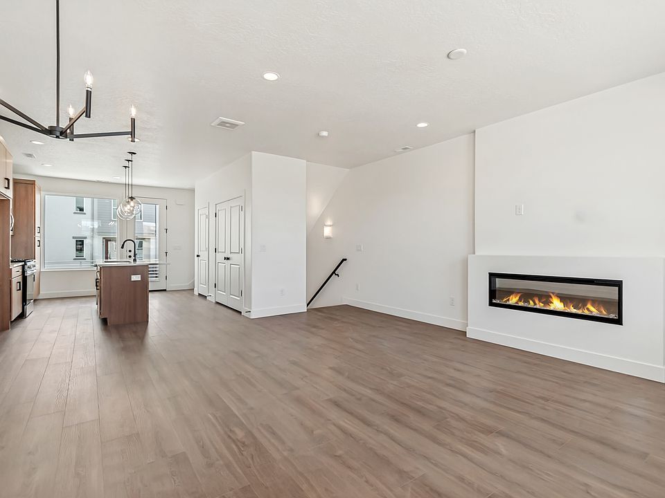 1st image of 11023 S Freestone Rd #122