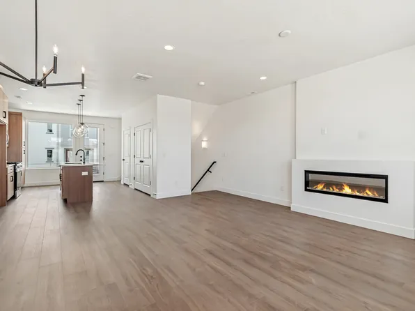 11023 S Freestone Rd #122, South Jordan, UT 84009