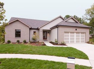 358 Champion Way Dr, Ballwin, MO