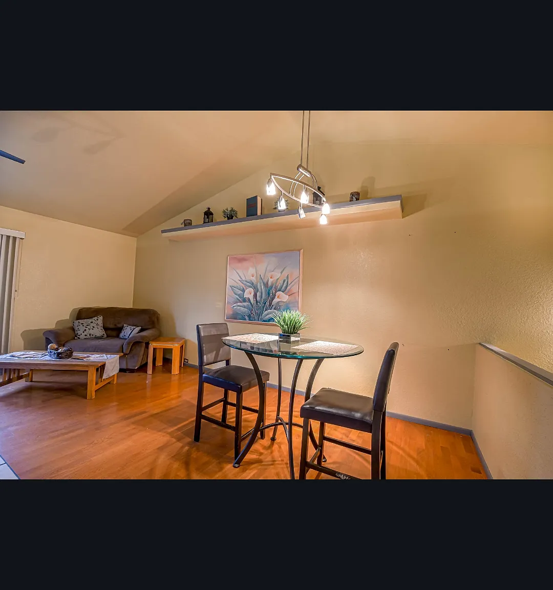 111 E Oak Ave — Photo 3
