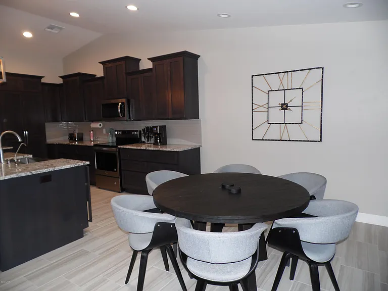2515 Tradewind Dr — Photo 17