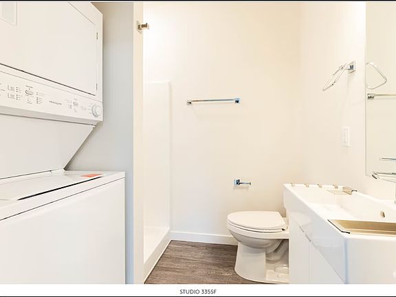3rd image of 1514 N Emerson St #205