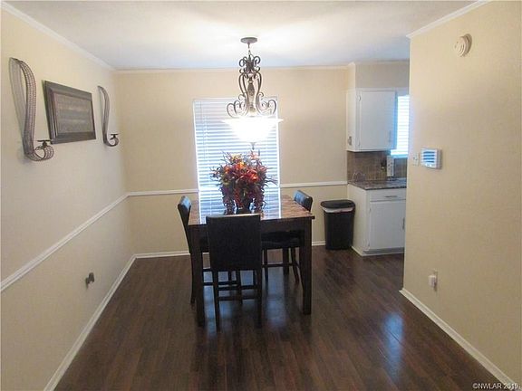 3rd image of 3528 Dewberry Dr