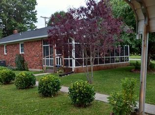 2415 Hobbs Reesor Rd, Vine Grove, KY 40175