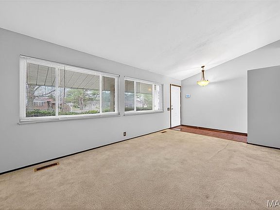 5th image of 13545 New Halls Ferry Rd