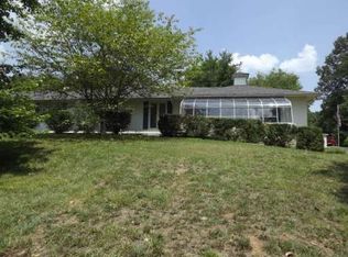 414 E Belmont Dr, Calhoun, GA 30701