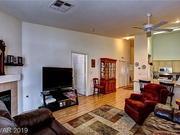 3rd image of 855 N Stephanie St Unit 713