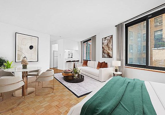 3rd image of 155 W 70th St APT 10G