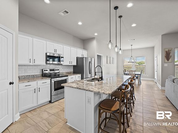 3rd image of 1088 Stella Rd