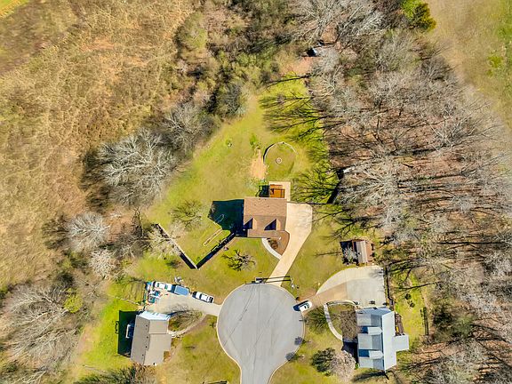 4th image of 342 Harden Dr