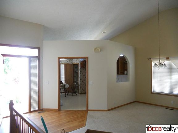 3rd image of 9310 Hillcrest Dr