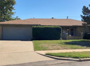 2412 N Robin St, Altus, OK 73521