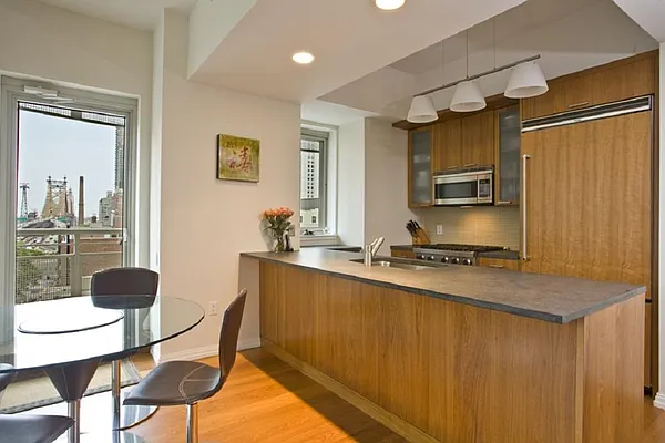 Sold by Corcoran | media 7