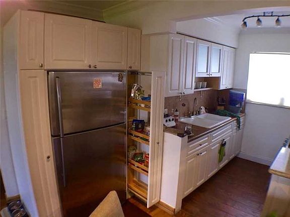 5th image of 10078 E Bay Harbor Dr #78C