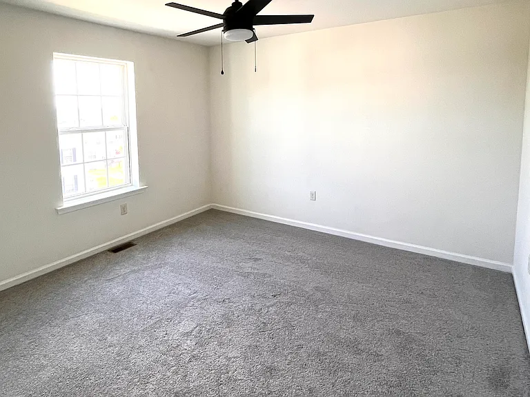 535 Marion Rd — Photo 16