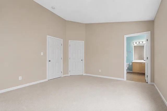 911 Tanglewood Dr — Photo 14