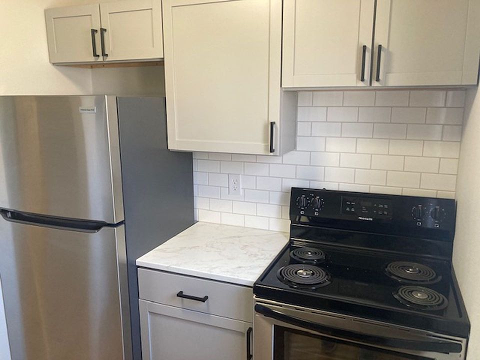 Finn Apartments 2221 Stanton Ave Des Moines, IA Zillow Apartments