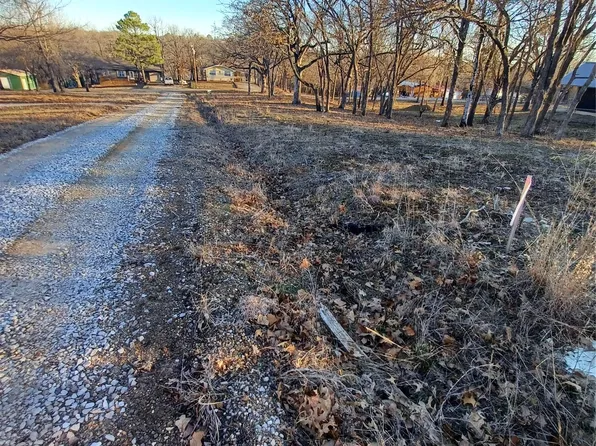 Flounder Rd, Checotah, OK 74426