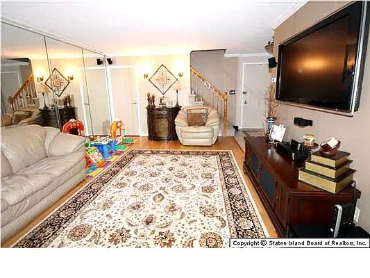 Sold by Robert DeFalco Realty | media 15