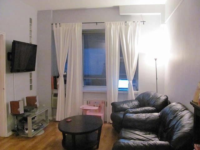 2nd image of 5425 Valles Ave #1SC