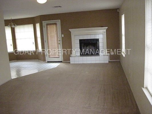 2nd image of 2810 Settlement Dr