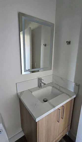 1920 S Sherbourne Dr #1/2 — Photo 12