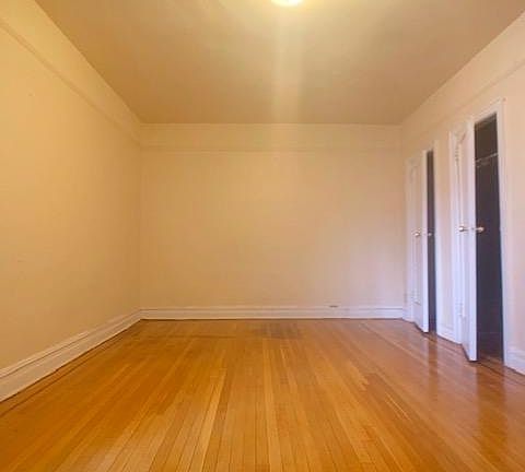 3rd image of 2350 Ocean Ave #1E
