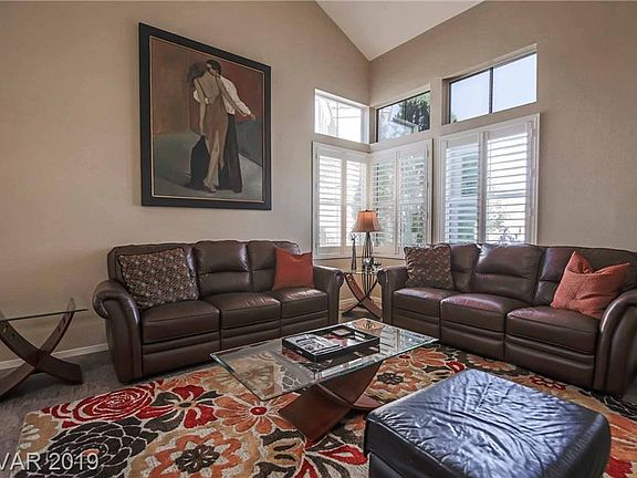 5th image of 2425 Sunny Heights Dr