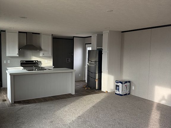 5th image of 22724 City Lake Rd #22724