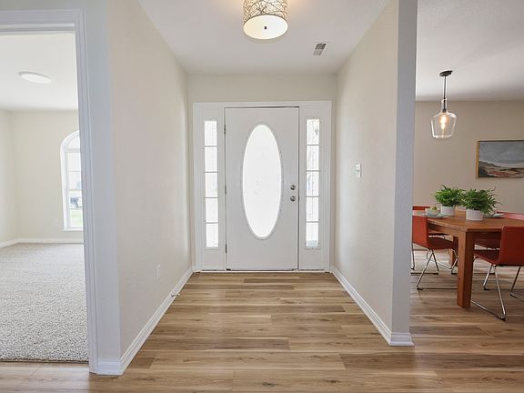 5th image of 759 Blue Jay Way
