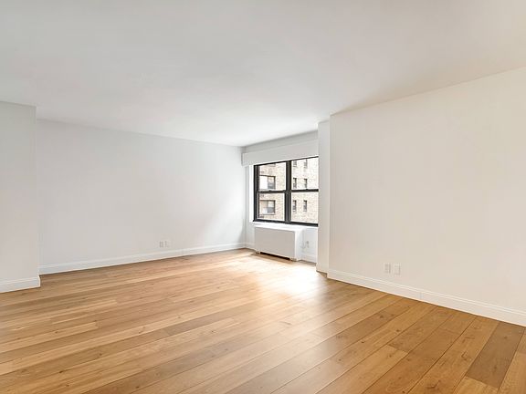 3rd image of 120 E 34th St APT 3m