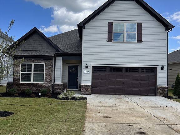 STOCK PHOTO Salem Landing Subdivision. Salem Landing offers side walks on both sides of the stree