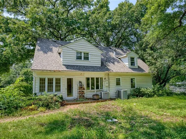 3437 Shrine Park Rd, Leavenworth, KS 66048