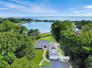 2 Bevin Rd E, Northport, NY 11768