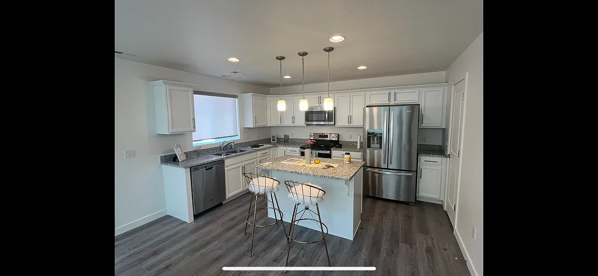 Building Photo - 3353 S Burkhill Ln