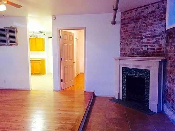 3rd image of 1444 N Clarkson St