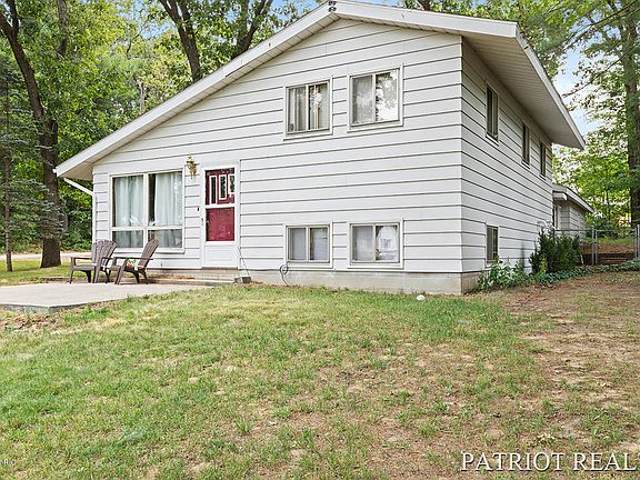 3rd image of 2026 E Forest Ln