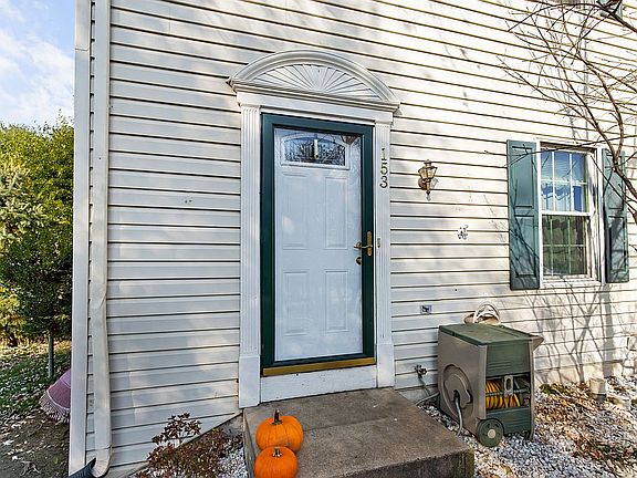 2nd image of 153 Stonehouse Ln