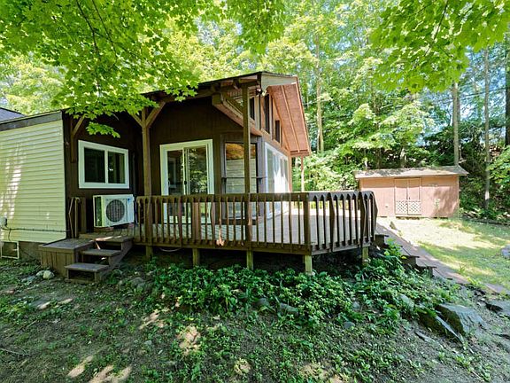 3rd image of 17 Riverview Dr