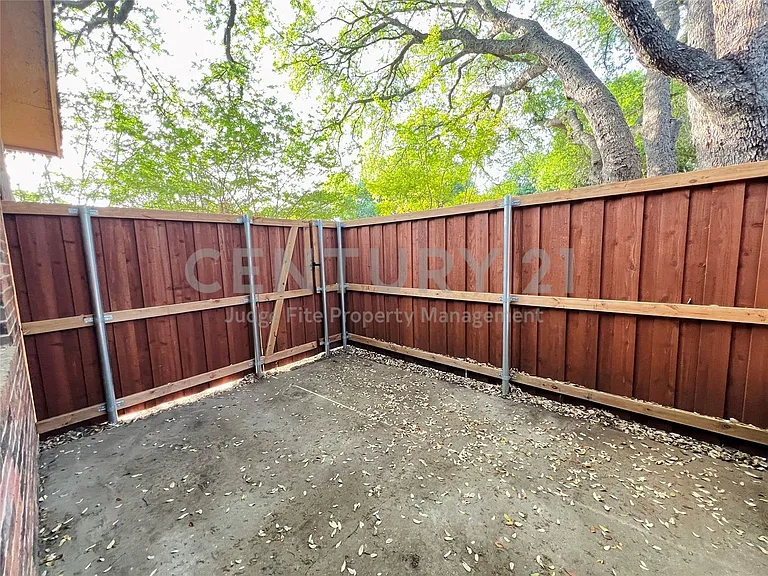 5759 Cedar Creek Dr — Photo 30