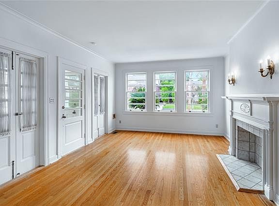 3rd image of 1625 Jefferson Ave