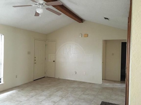 2nd image of 205 Bridle Dr