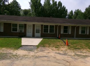 1539 State Highway 65 W #3, Walnut Cove, NC 27052